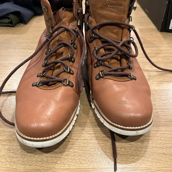 Cole haan waterproof boots . Lightly worn but with some noticeable wear - Picture 4 of 4